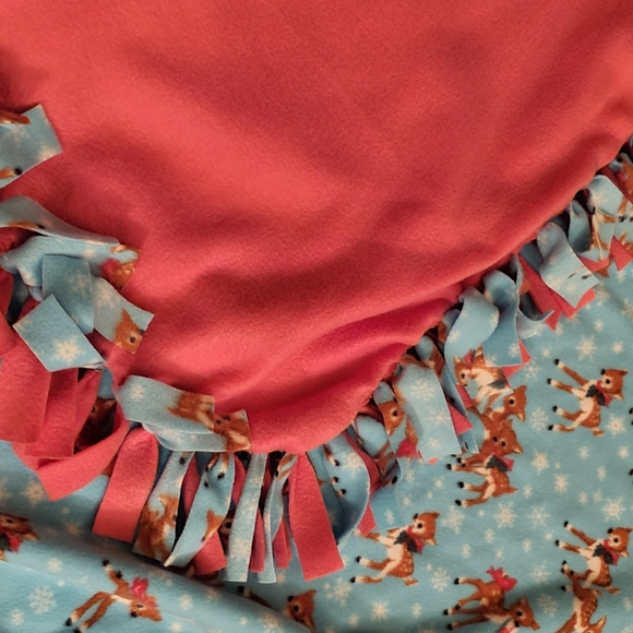 Fleece Blanket - Picture 8 of 9